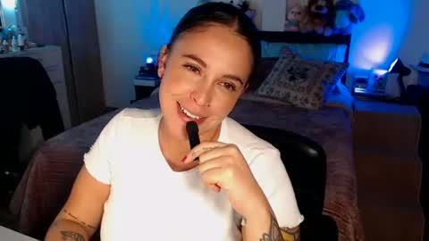 Mila  online show from July 31, 2:11 am