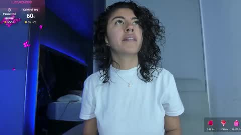 Snapshot of amarettho chatting on February 14, 9:28 am Emily online show from February 14, 9:28 am