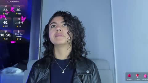 Snapshot of amarettho chatting on February 20, 9:43 am Emily online show from February 20, 9:43 am