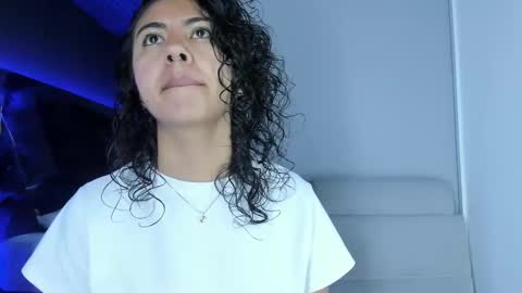 Snapshot of amarettho chatting on March 12, 10:43 am Emily online show from March 12, 10:43 am