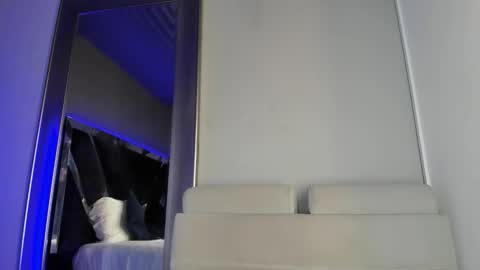 Snapshot of amarettho chatting on March 16, 10:08 am Emily online show from March 16, 10:08 am