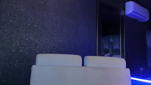 Snapshot of amarettho chatting on March 31, 9:21 am Emily online show from March 31, 9:21 am