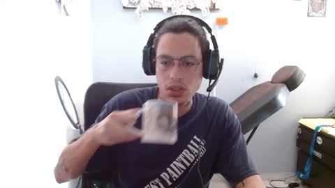 Snapshot of amateurmen33 chatting on January 1, 3:14 pm amateurmen33 online show from January 1, 3:14 pm