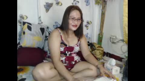 amazing angel online show from December 12, 11:25 pm