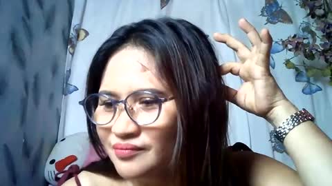 amazing angel online show from June 19, 1:10 am