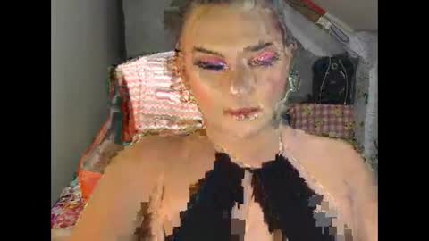 amazingdollshemale online show from October 28, 10:08 am