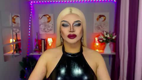 Snapshot of amazingfatcock_ts chatting on January 4, 8:49 am MISS JAZMINE QUEEN OF HELLFIRE online show from January 4, 8:49 am