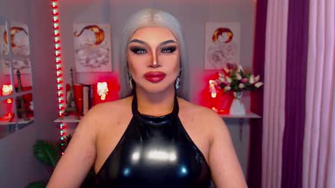 Snapshot of amazingfatcock_ts chatting on January 7, 10:32 am MISS JAZMINE QUEEN OF HELLFIRE online show from January 7, 10:32 am