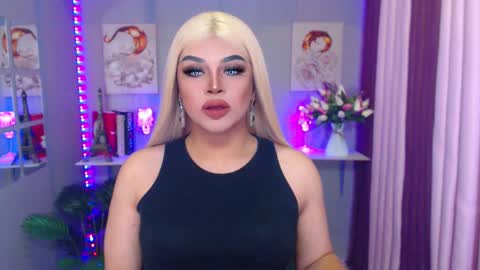 Snapshot of amazingfatcock_ts chatting on January 8, 11:21 am MISS JAZMINE QUEEN OF HELLFIRE online show from January 8, 11:21 am