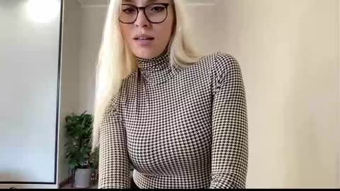 Kelly online show from May 8, 8:30 am