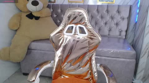 Snapshot of ambar72_b chatting on January 9, 12:52 pm LIVE 0730AM-0200PM online show from January 9, 12:52 pm