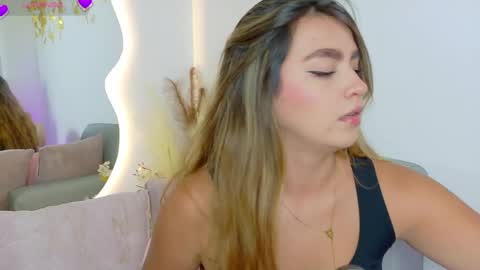 Ambar online show from May 17, 3:15 am