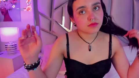   online show from January 8, 7:03 pm