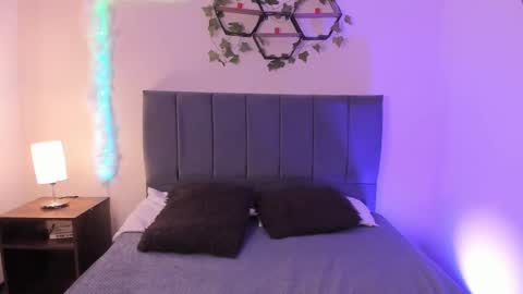 ambar_gh1 online show from September 24, 8:23 pm