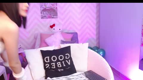 Snapshot of ambar_lanie chatting on March 22, 9:07 pm Ambar online show from March 22, 9:07 pm