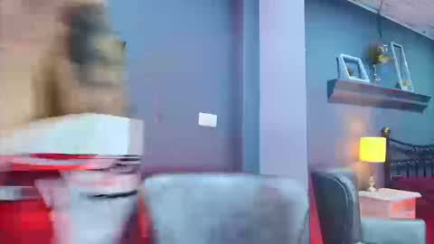 CALL ME ABRIL online show from March 13, 3:40 pm