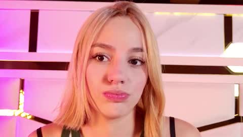 Julieta  online show from November 28, 11:35 am