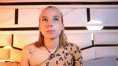 Julieta  online show from February 10, 12:09 pm