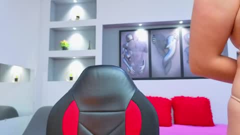 Ambar  online show from May 12, 11:51 am