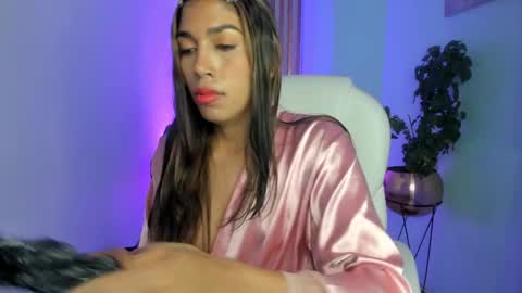 Ambar online show from February 8, 6:33 pm