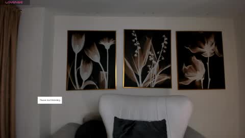 Ambar  online show from May 11, 11:16 am