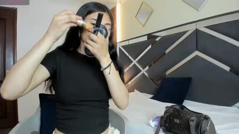 Ambar Ross online show from February 18, 1:29 pm