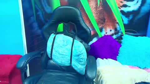 Snapshot of ambel_rose chatting on June 27, 6:57 pm ambel_rose online show from June 27, 6:57 pm