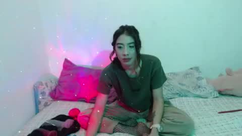 Snapshot of ambel_rose chatting on July 21, 7:49 pm ambel_rose online show from July 21, 7:49 pm