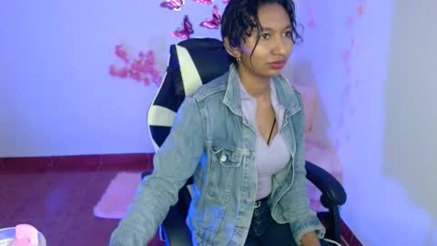 Snapshot of amber__777 chatting on October 14, 12:22 am amber__777 online show from October 14, 12:22 am