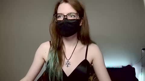 Snapshot of amber_candyfloss chatting on September 15, 5:07 am Amber non-nude model online show from September 15, 5:07 am