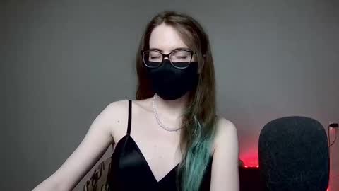 Amber non-nude model online show from October 4, 12:41 am