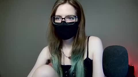 Amber non-nude model online show from October 29, 12:24 am