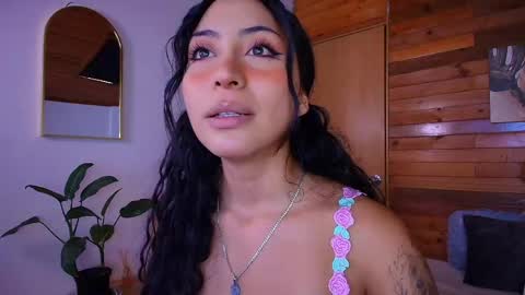 amber_curly online show from May 9, 5:07 pm