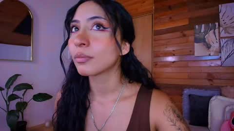 amber_curly online show from May 20, 7:53 pm