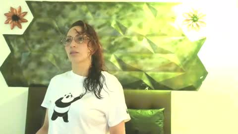 Snapshot of amber_cute24 chatting on December 2, 11:56 am Amber Cute online show from December 2, 11:56 am