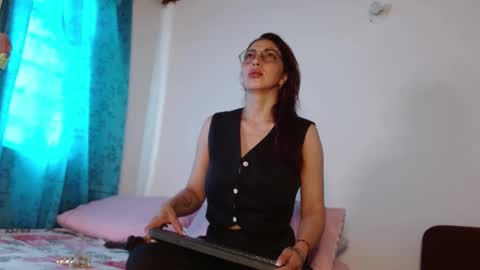 Snapshot of amber_cute24 chatting on March 10, 12:37 pm Amber Cute online show from March 10, 12:37 pm