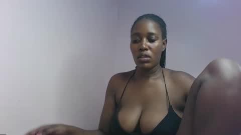 Snapshot of amber_cutie2 chatting on February 25, 8:29 pm amber_cutie2 online show from February 25, 8:29 pm