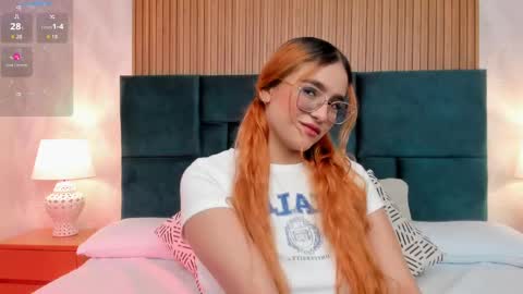 Emily online show from September 25, 6:44 pm