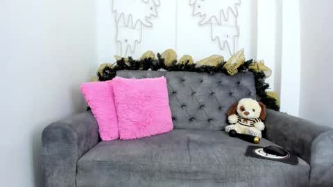 Snapshot of amber_martinezz chatting on December 24, 11:06 am ammber online show from December 24, 11:06 am