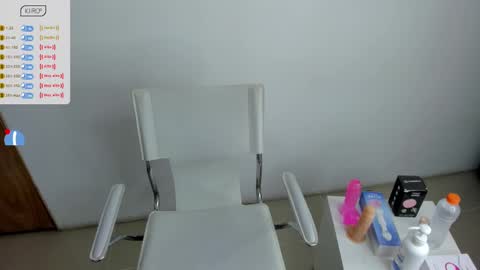 Snapshot of amber_martinezz chatting on February 28, 12:09 pm ammber online show from February 28, 12:09 pm