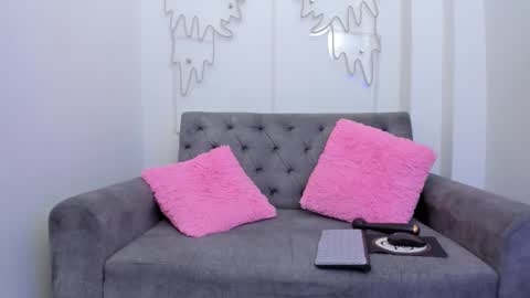 Snapshot of amber_martinezz chatting on March 1, 12:12 pm ammber online show from March 1, 12:12 pm