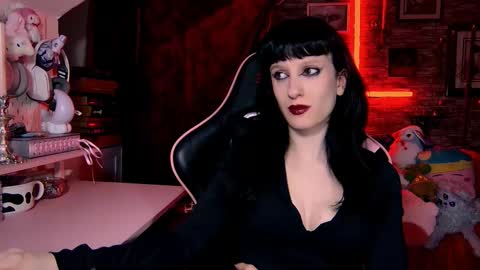DEMONESS AMBER 666 online show from January 10, 5:09 am
