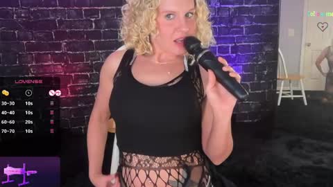 Amber Jade online show from May 7, 12:16 am