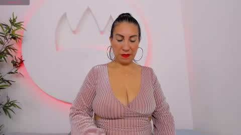 Snapshot of amberjoymilf chatting on January 19, 12:09 pm Amber online show from January 19, 12:09 pm