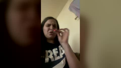 Snapshot of amberkni chatting on February 18, 6:31 am amberkni online show from February 18, 6:31 am