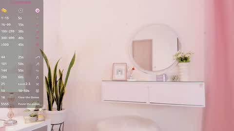 Snapshot of amberlowell chatting on January 29, 12:43 am Amber online show from January 29, 12:43 am