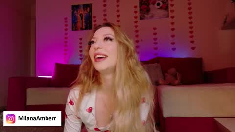 ambermilana online show from February 25, 6:56 am