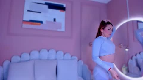 Snapshot of amberprice_ chatting on February 5, 2:49 am Amber online show from February 5, 2:49 am