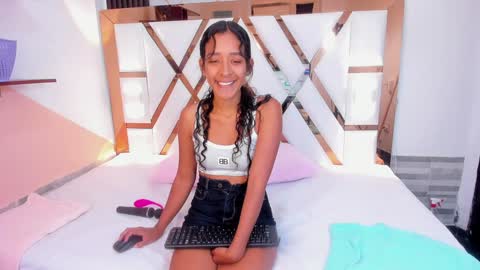 Snapshot of amberr_sweett chatting on January 16, 6:48 pm Amber online show from January 16, 6:48 pm