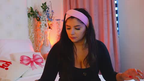 Amberseyes online show from May 4, 5:14 am